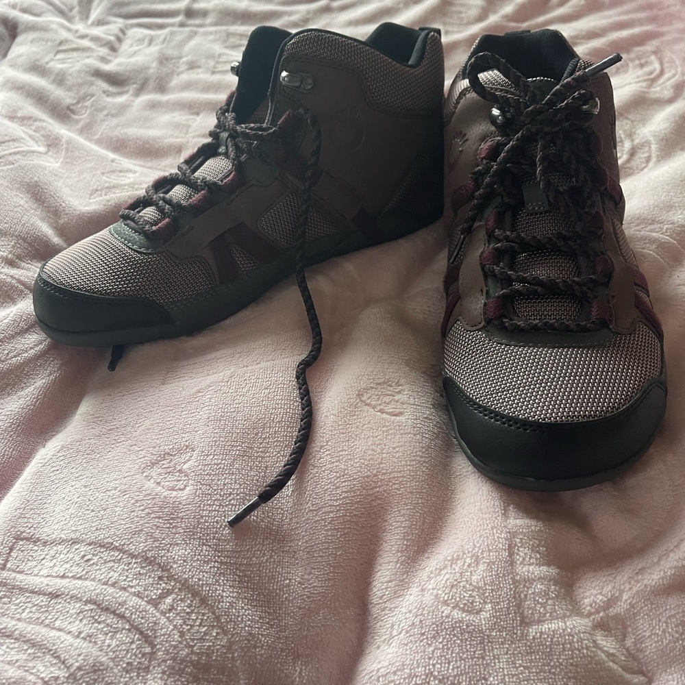 Zero Shoes. Size 10.5W. Great condition.